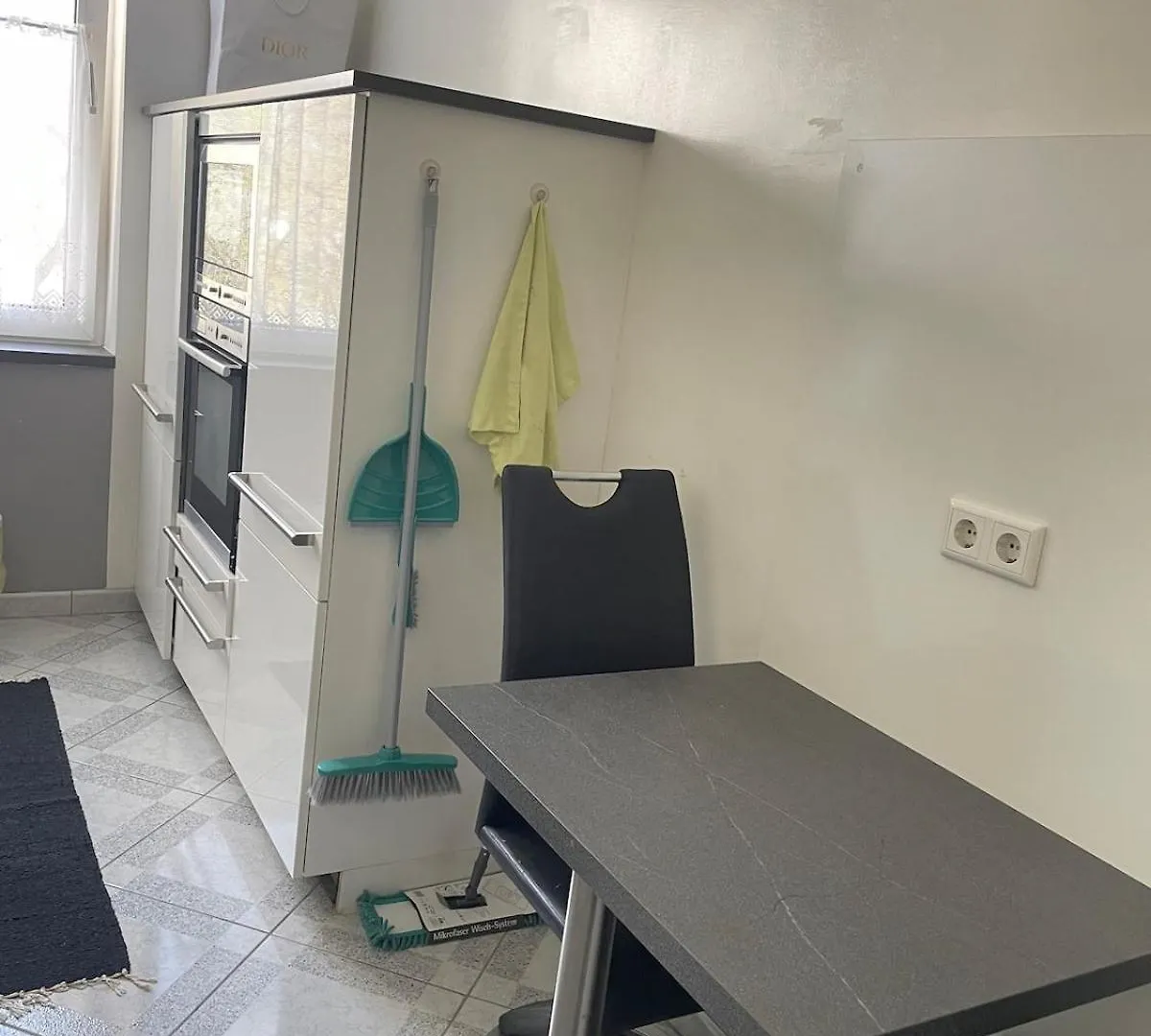 Apartment 2 Zimmer Whg In Hannover Naehe Zentrum Mit Whirlpool Und Nahen Oeffentliche Verkehrsmitteln