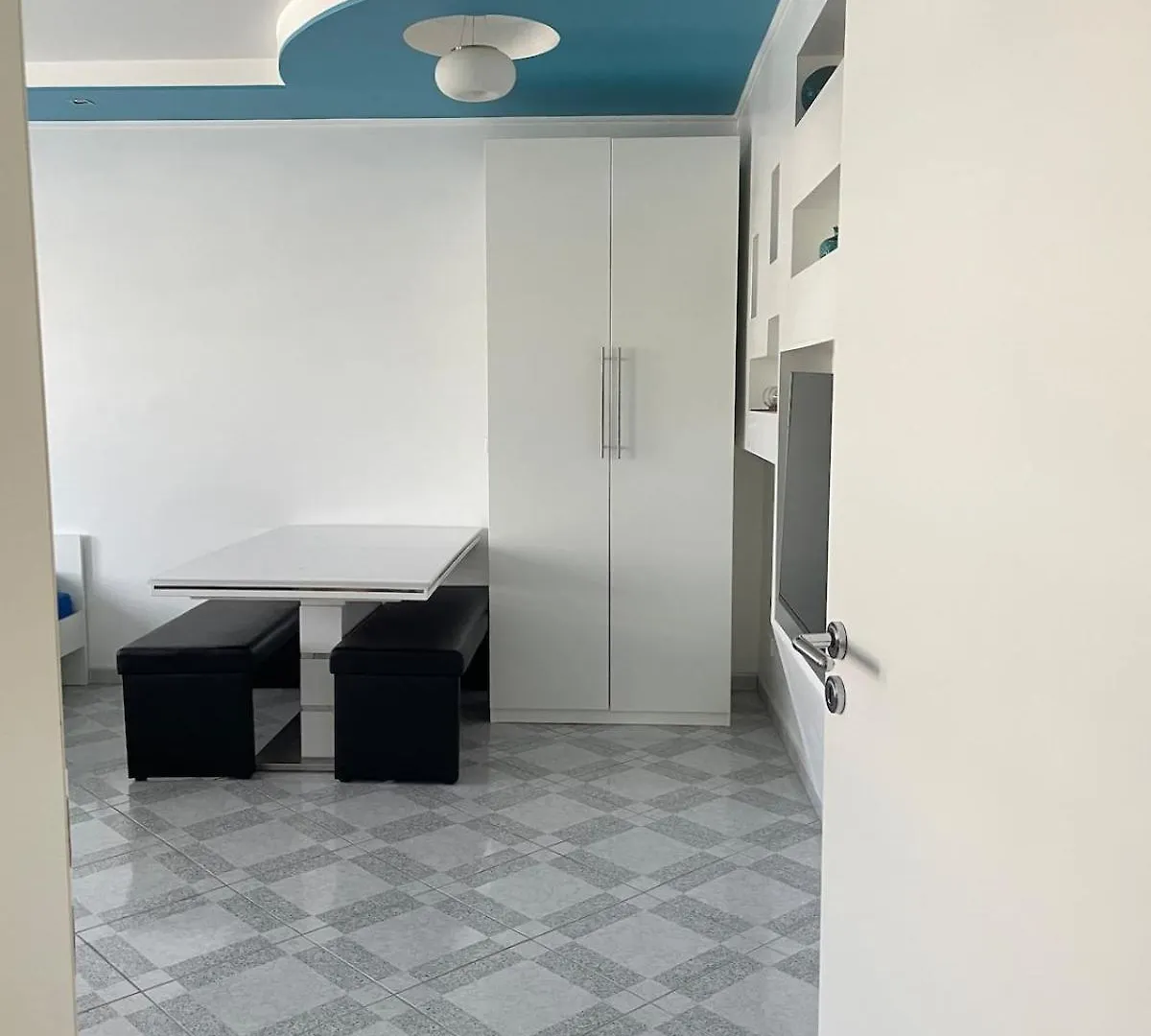 2 Zimmer Whg In Hannover Naehe Zentrum Mit Whirlpool Und Nahen Oeffentliche Verkehrsmitteln